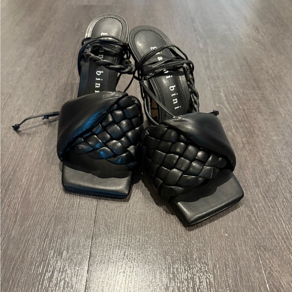 Gianni Bini Black Woven Sandals